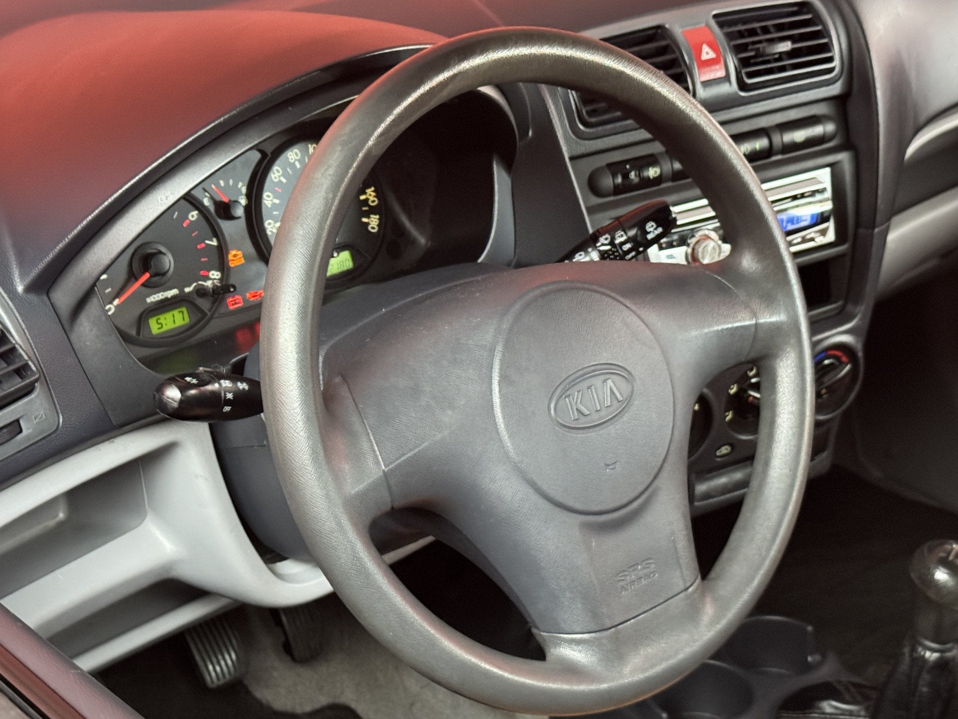 Kia Picanto 1.0 EX | Trekhaak | Stuurbekrachtiging, Voorwielaandrijving, Stof, Zwart, 4 cilinders