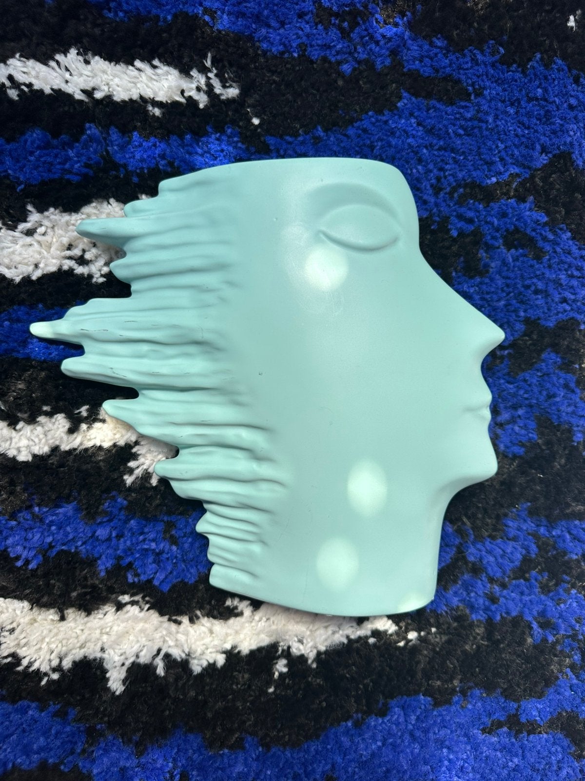 Toffe sculptural vaas van COCO maison in zacht mint/blauw., Blauw, Ophalen of Verzenden, Zo goed als nieuw, Coco