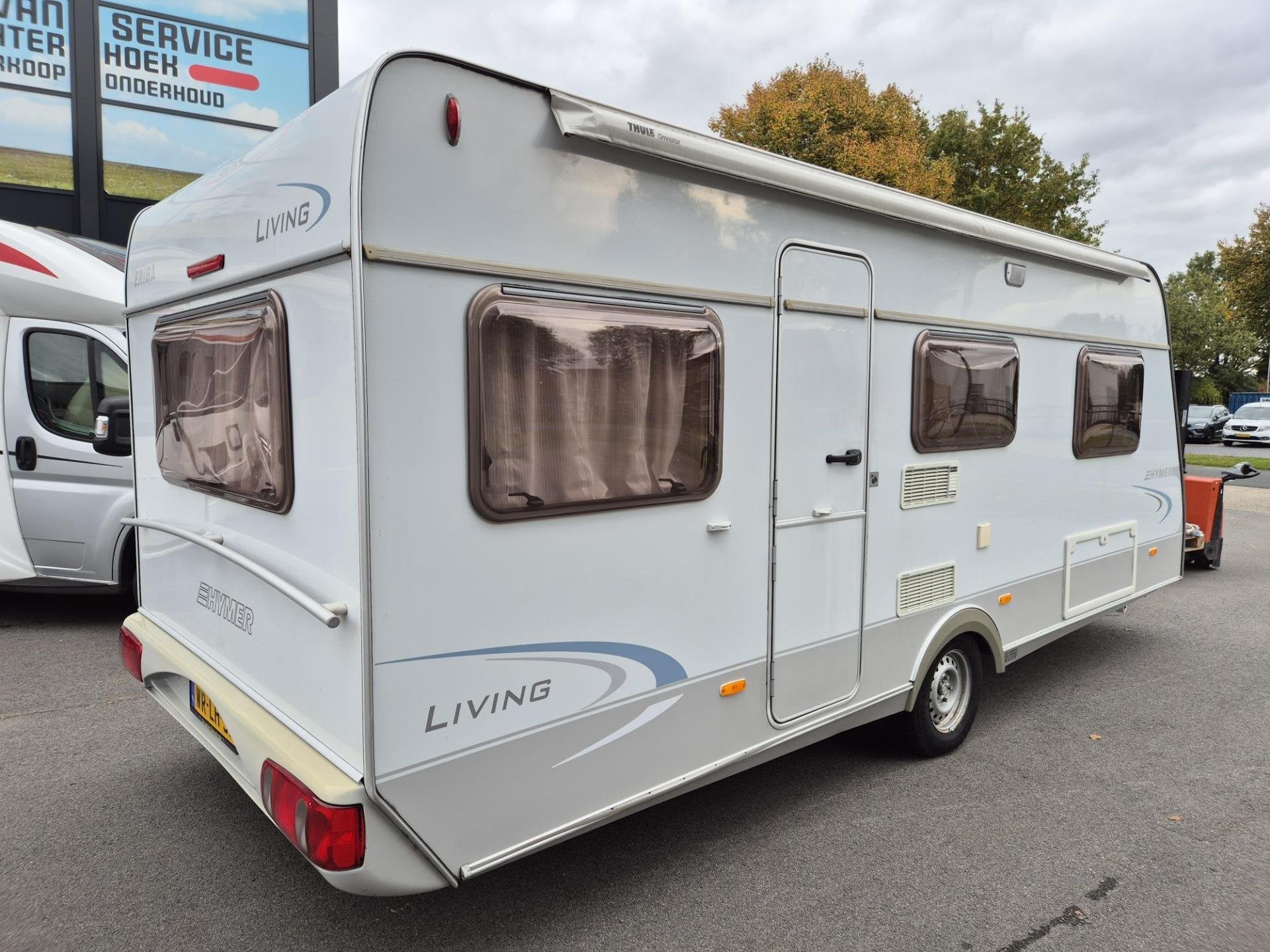 Eriba - Hymer 532 Enkele - losse bedden of XXL bed & luifel, Rondzit, Verkoop@caravan-aanhanger.nl, Stikkenweg. 62
7021BN  ZELHEM, NL