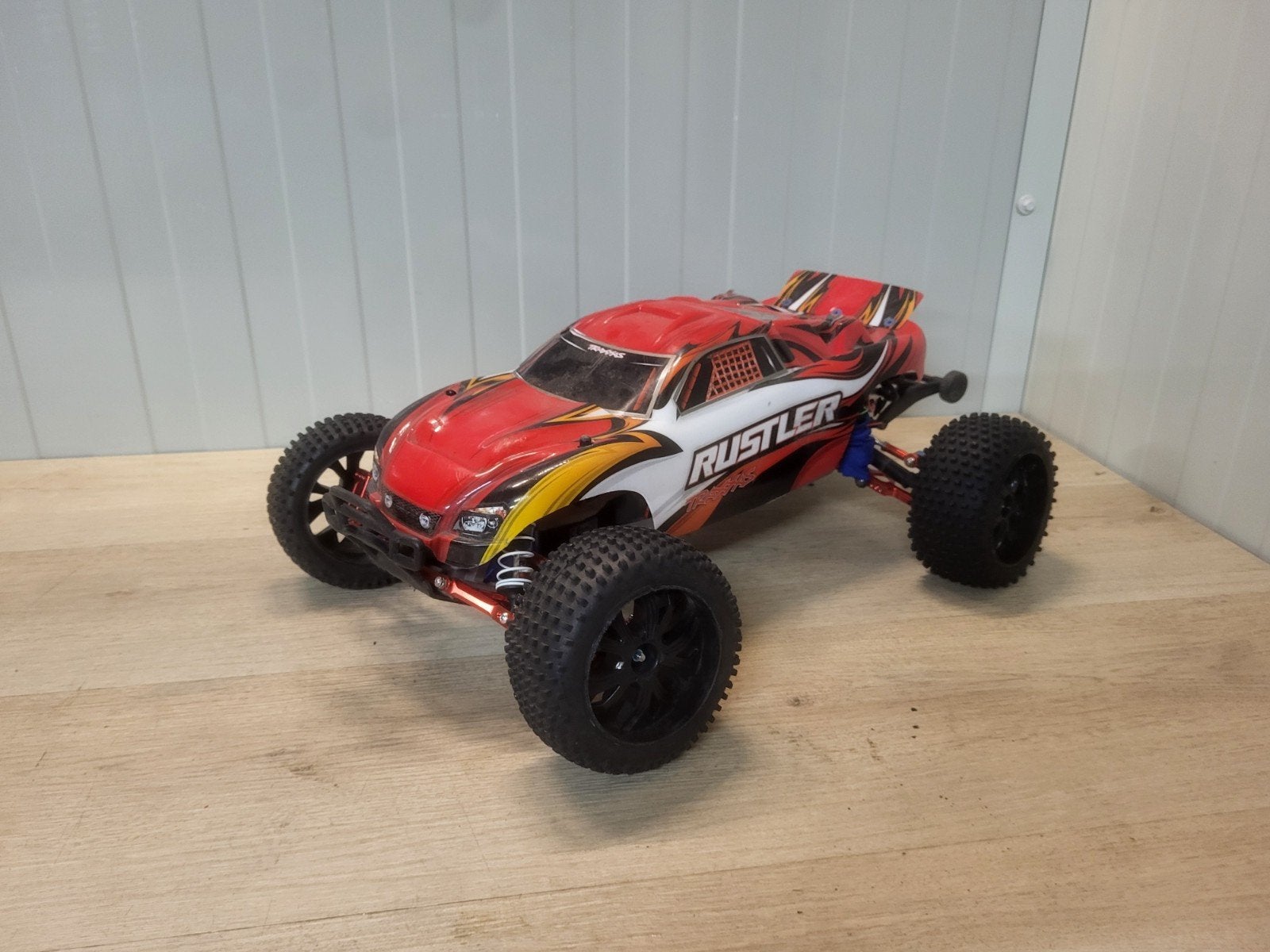 traxxas rustler, Ophalen of Verzenden, Gebruikt, Overige schalen, Auto offroad