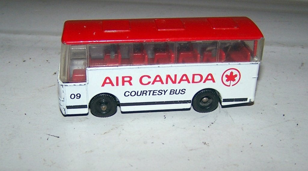Lledo Marathons Air Canada bus. Izgs., Ophalen of Verzenden, Nieuw, Bus of Vrachtwagen, Overige merken