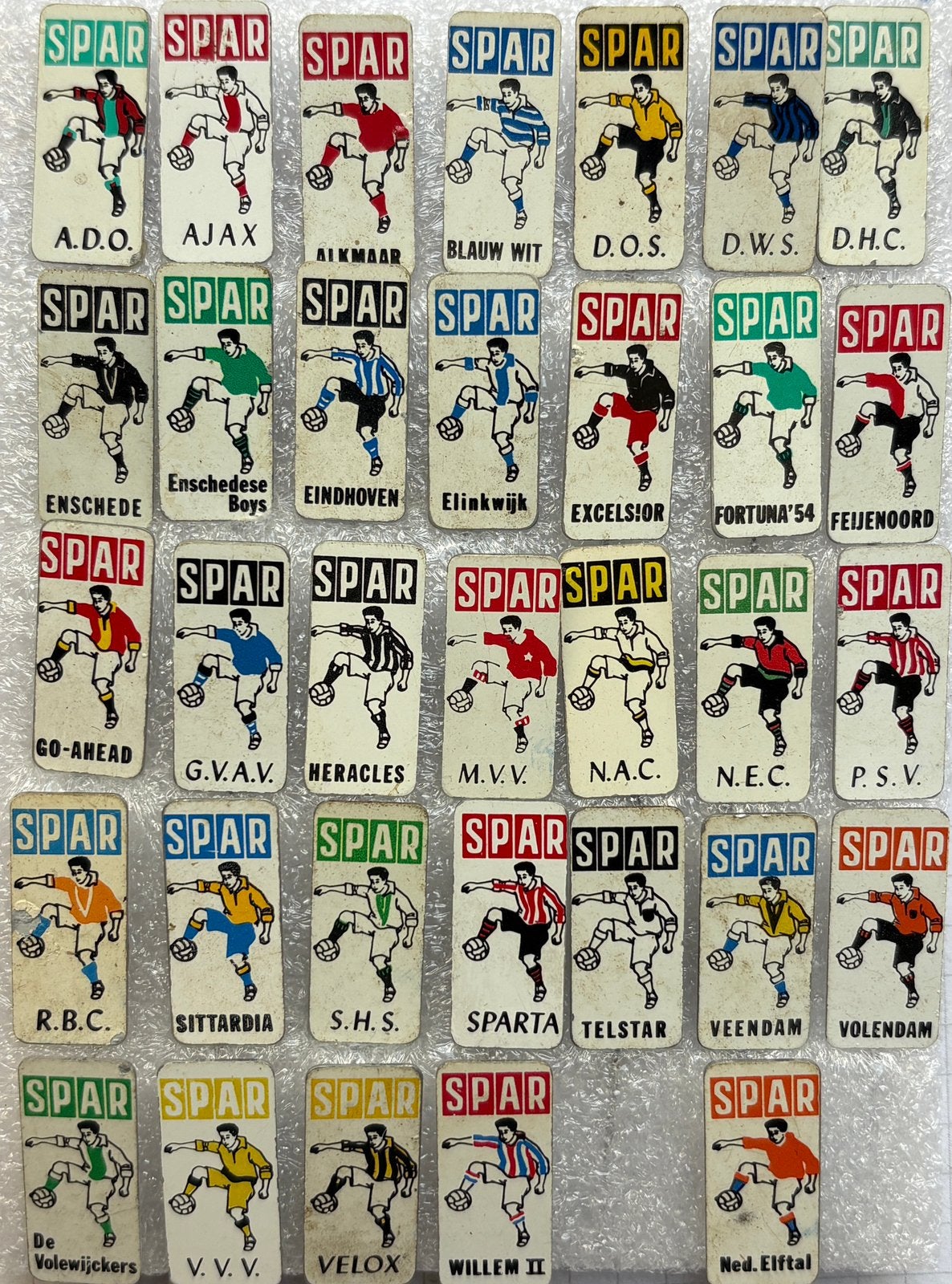 Spar voetbalspeldjes, 33 verschillende(1965), Verzamelen, Verzenden, Zo goed als nieuw, Overige onderwerpen