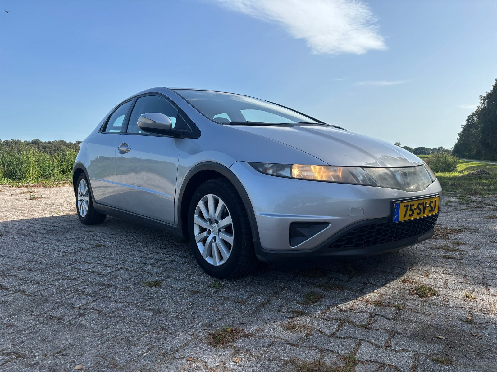 Honda Civic 1.8I comfort 5DR 2006 Grijs, Voorwielaandrijving, 4 cilinders, Origineel Nederlands, Handgeschakeld