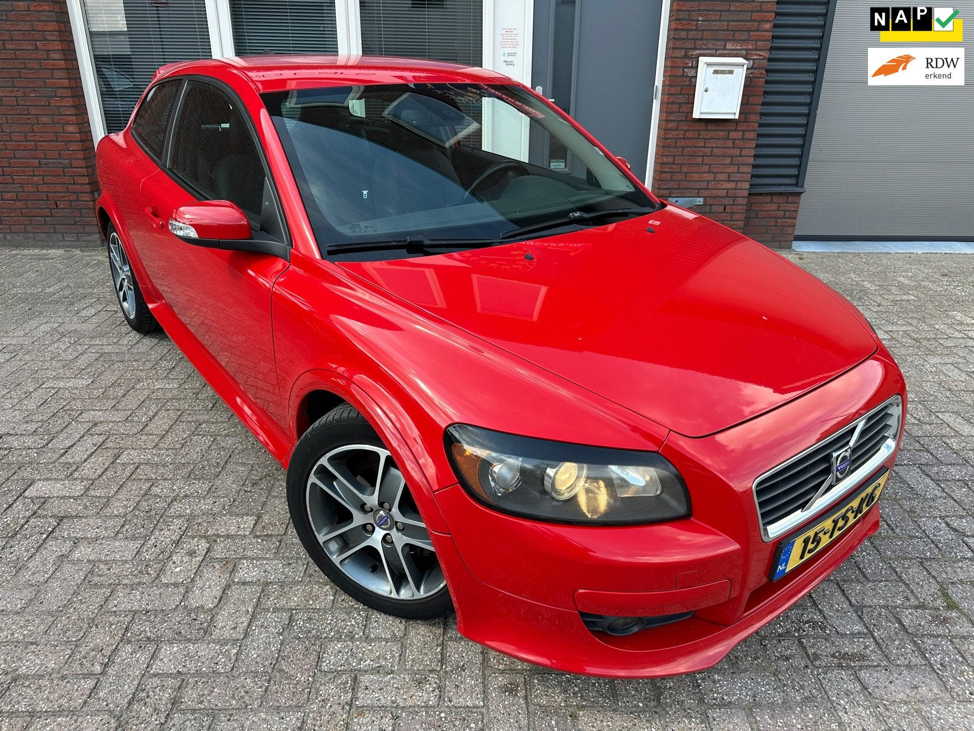 Volvo C30 2.0 Momentum / Airco / Dealer auto / NAP / Cruise, Auto's, Voorwielaandrijving, Gebruikt, Huisgarantie, Met garantie (alle)