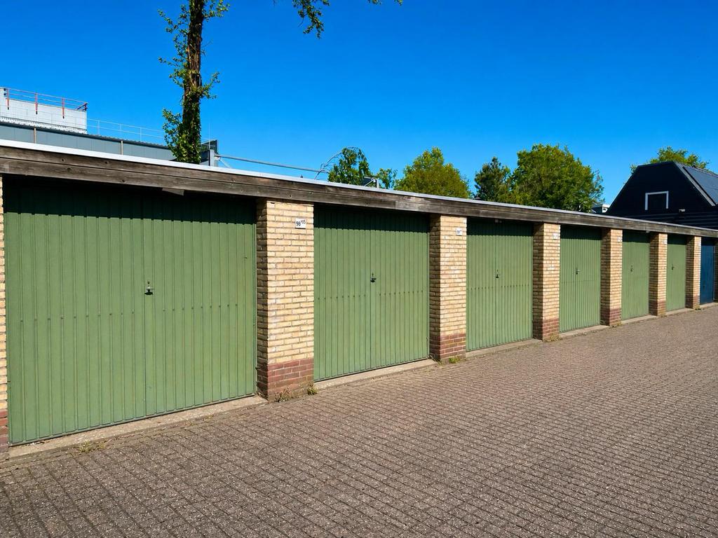 Mooie grote garagebox in Heino