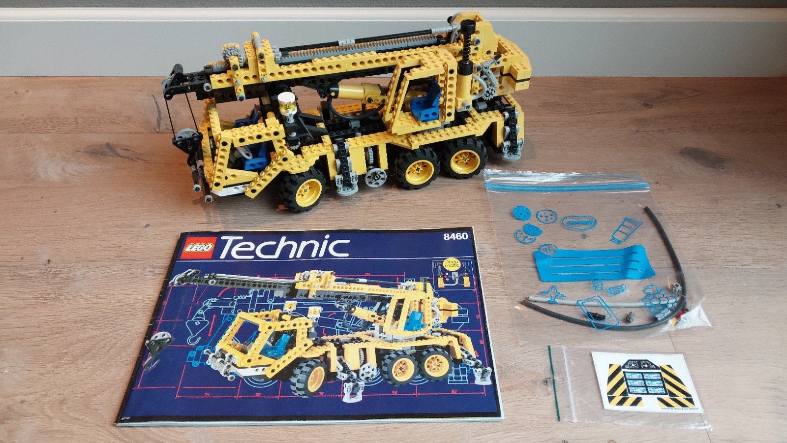 Lego Technic 8460 Pneumatic Crane Truck, Ophalen of Verzenden, Gebruikt, Lego