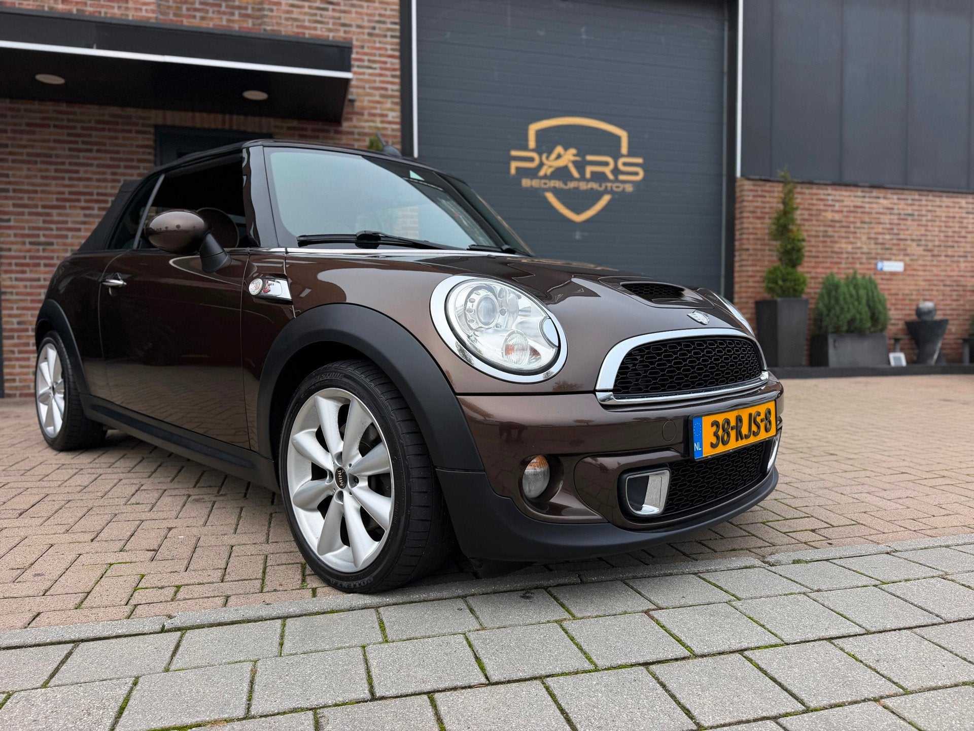 Mini Cabrio 1.6 Cooper S Chili 184PK Cabrio Automaat Zeer Ne, Auto's, 15 km/l, 4 cilinders, 4 stoelen, 184 pk