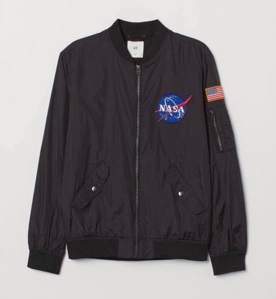 H&M Nasa jas jack bomberjack maat L pilotenjack ruimtevaart, Kleding | Heren, Maat 52/54 (L), Zwart, Ophalen of Verzenden, Zo goed als nieuw