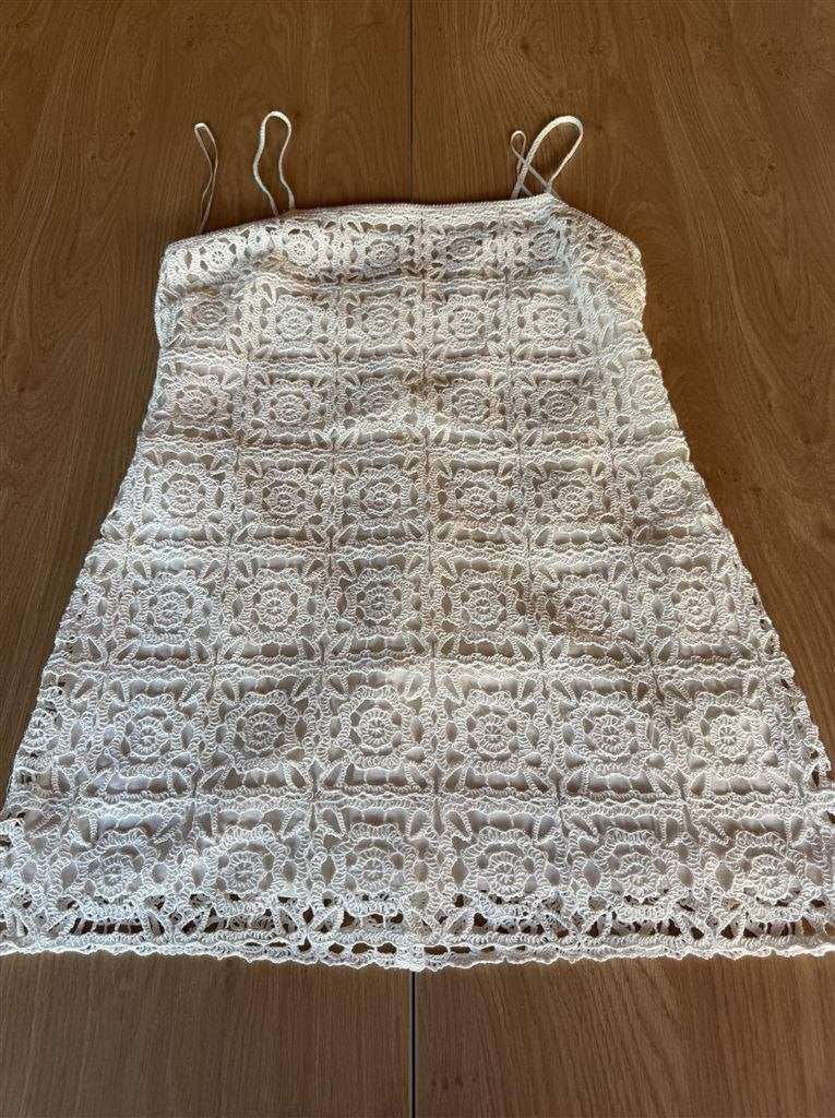 Zara Dames Witte Gehaakte Mouwloze Jurk - Maat L, Kleding | Dames, Maat 38/40 (M), Wit, Ophalen of Verzenden, Zo goed als nieuw