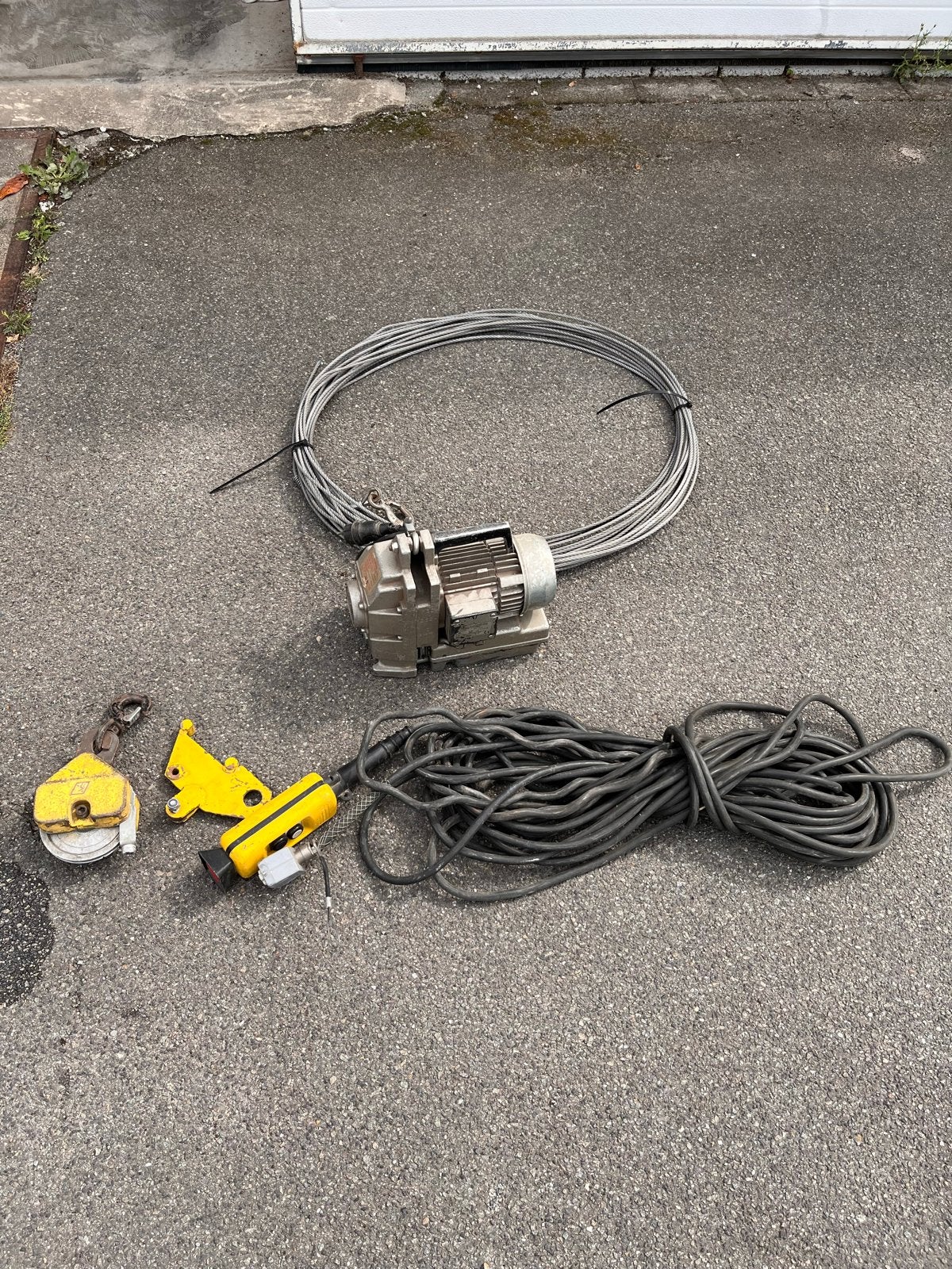 Minifor TR30 Elektrische Lier met Kabel en Katrol, Ophalen, Gebruikt, Elektrisch