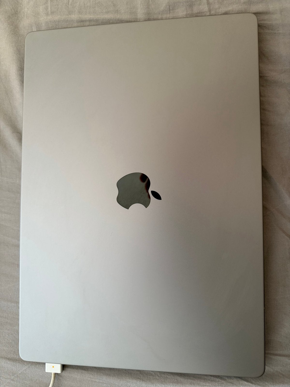 Foto 5 van MacBook Pro 16 inch M1 Pro - 16GB RAM - 1TB SSD
