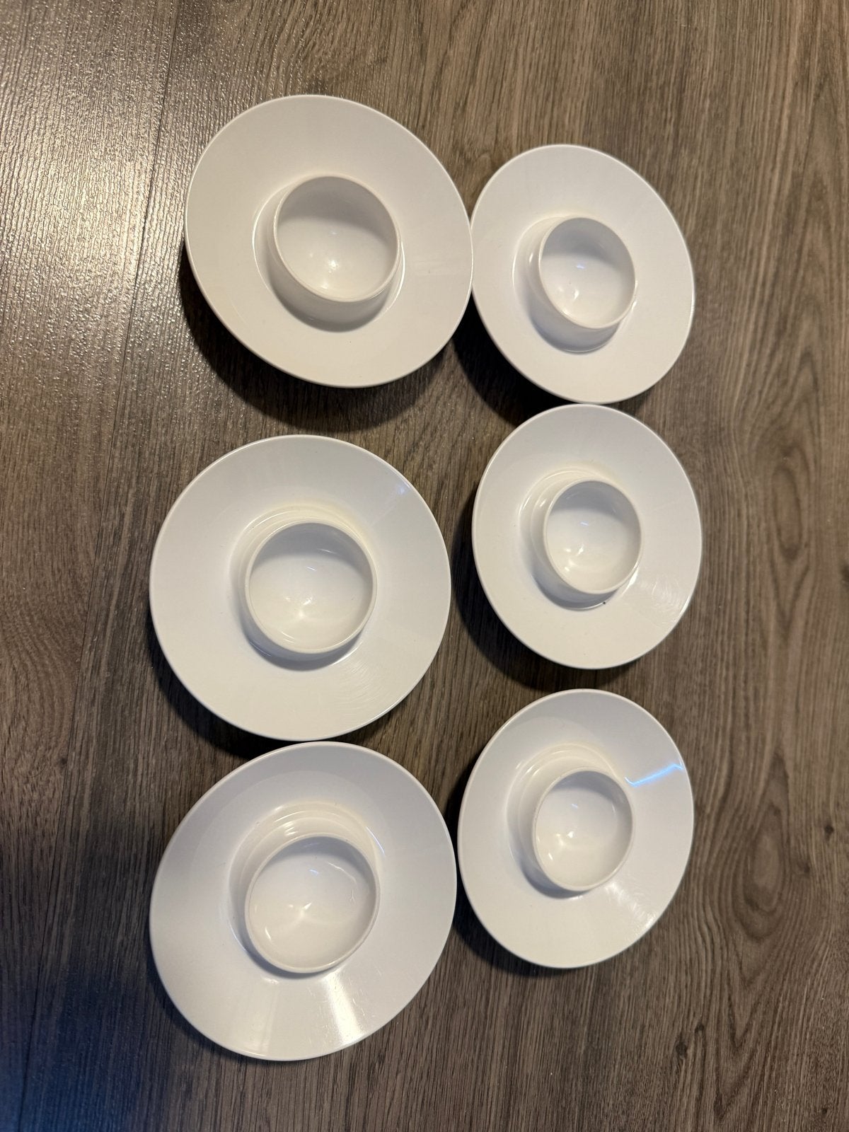 Set van 6 witte eierdopjes met schotel Mepal, Verzenden, Overige typen, Zo goed als nieuw, Modern