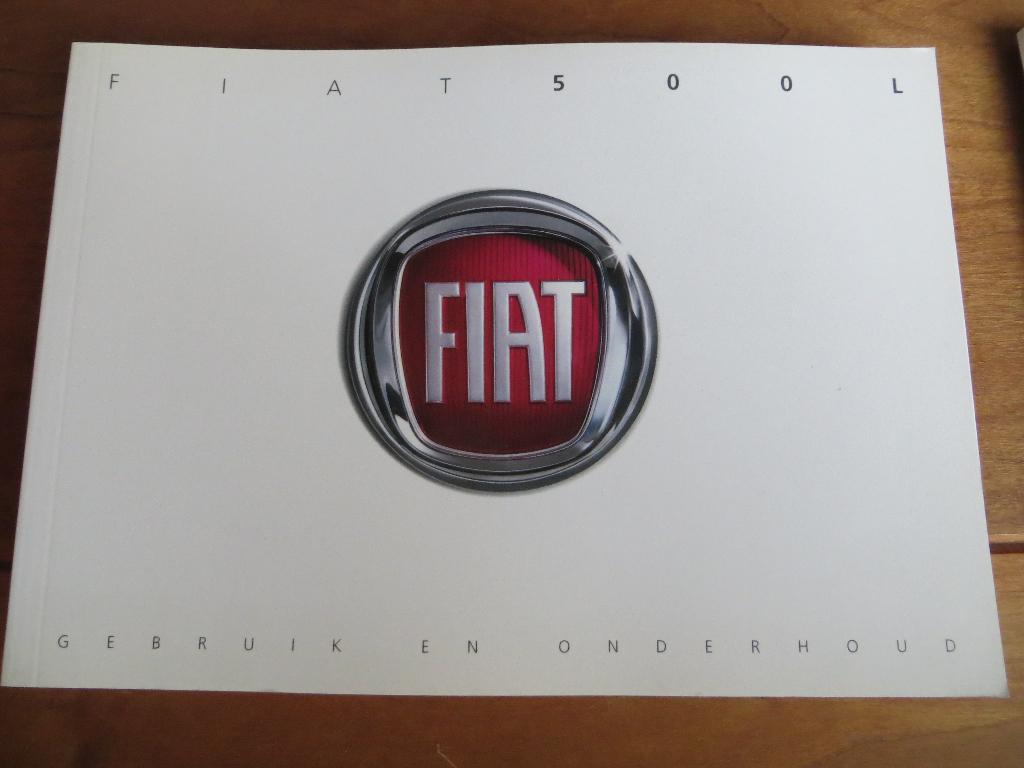 Instructieboek Fiat 500 L + U-connect audio 2012, Auto diversen, Ophalen of Verzenden