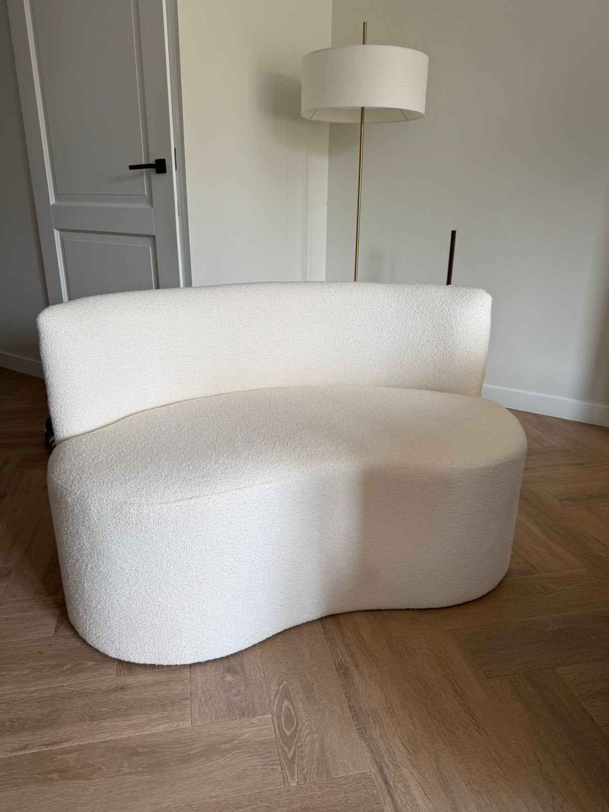 Teddy loveseat fauteuil boucle creme wit xenos trouw bankje, Huis en Inrichting, Ophalen, 75 tot 100 cm, Zo goed als nieuw, 100 tot 125 cm