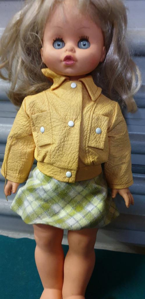 popje vintage met originele kleertjes, Ophalen of Verzenden, 'T Olde Gre-j, Info@toldegrej.nl, Endepoelstraat 20f Didam