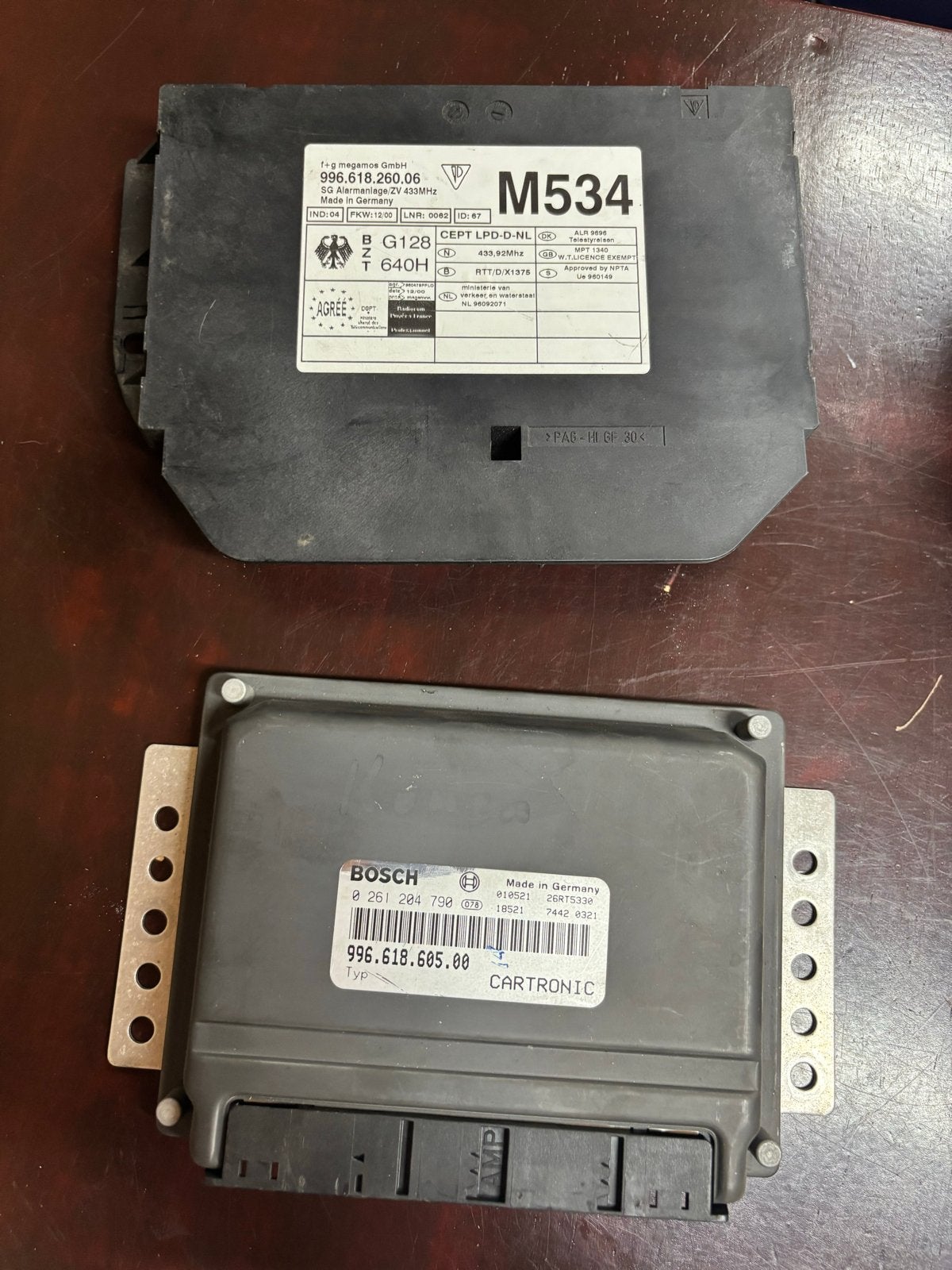 Porsche 996.618.605.00 ECU en 996.618.260.06 Alarmmodule, Ophalen of Verzenden, Gebruikt, Porsche