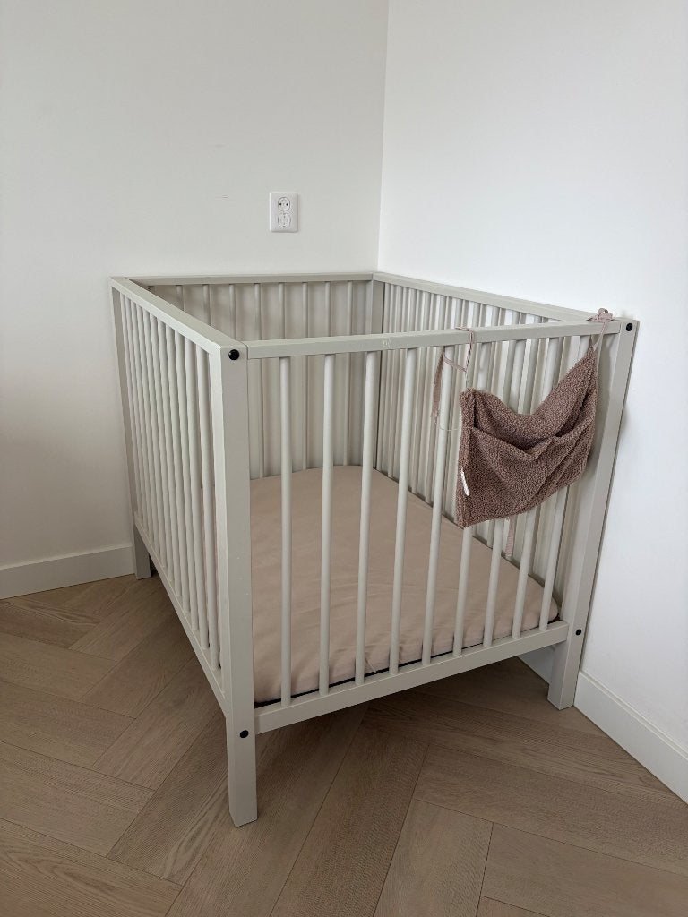 Beige Box incl. accessoires, Kinderen en Baby's, Boxen, Gebruikt, Rechthoekig, In hoogte verstelbaar, Ophalen