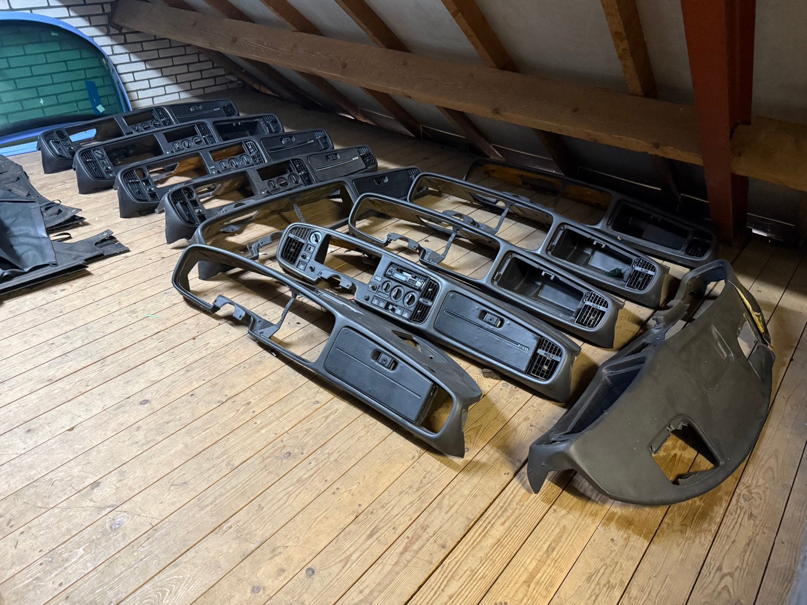 Partij dashboards voor de Saab 900 Classic, Ophalen, Nieuw, Saab