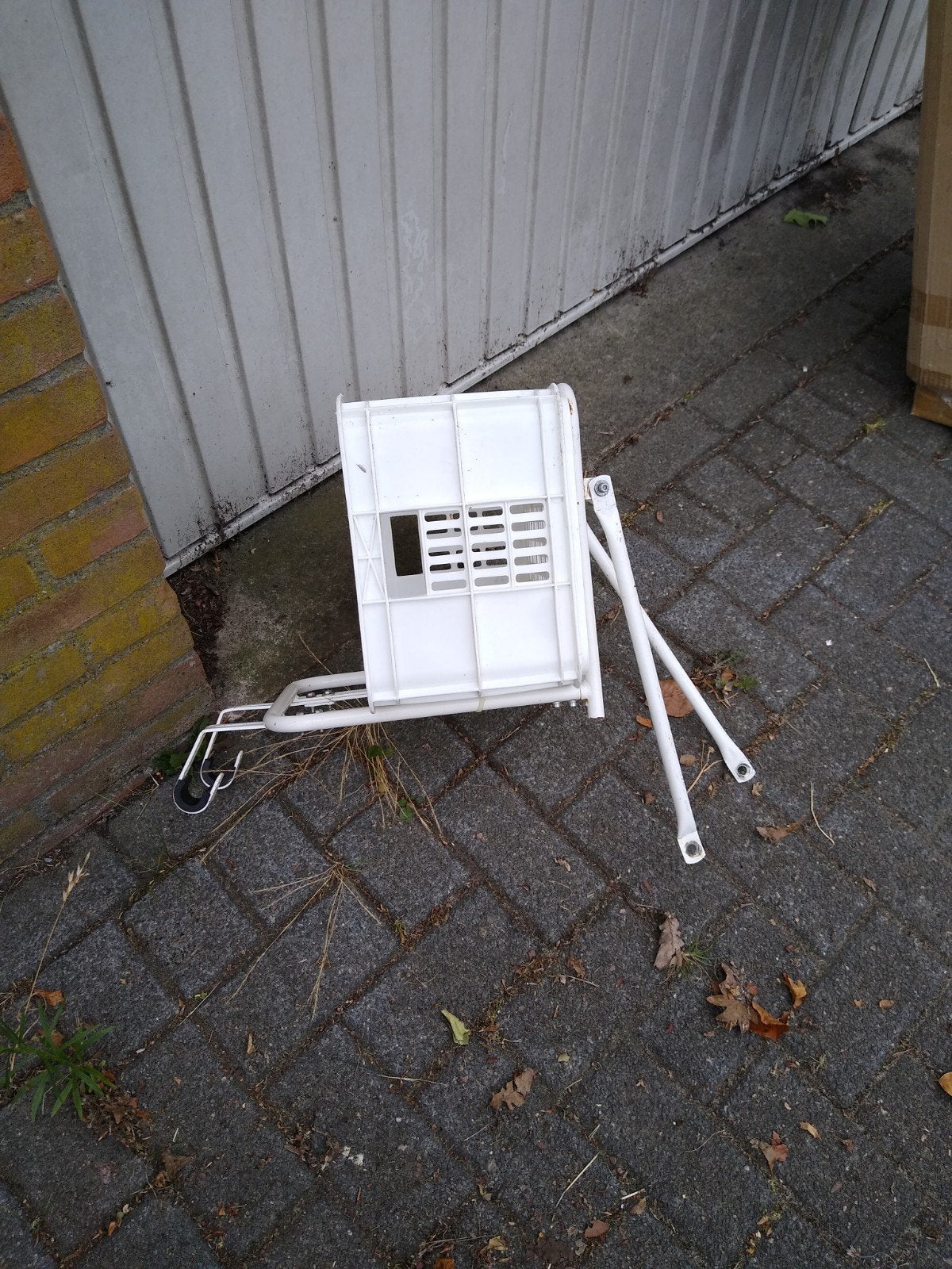 Krat om aan de voorkant van de fiets te bevestigen, Ophalen, Gebruikt