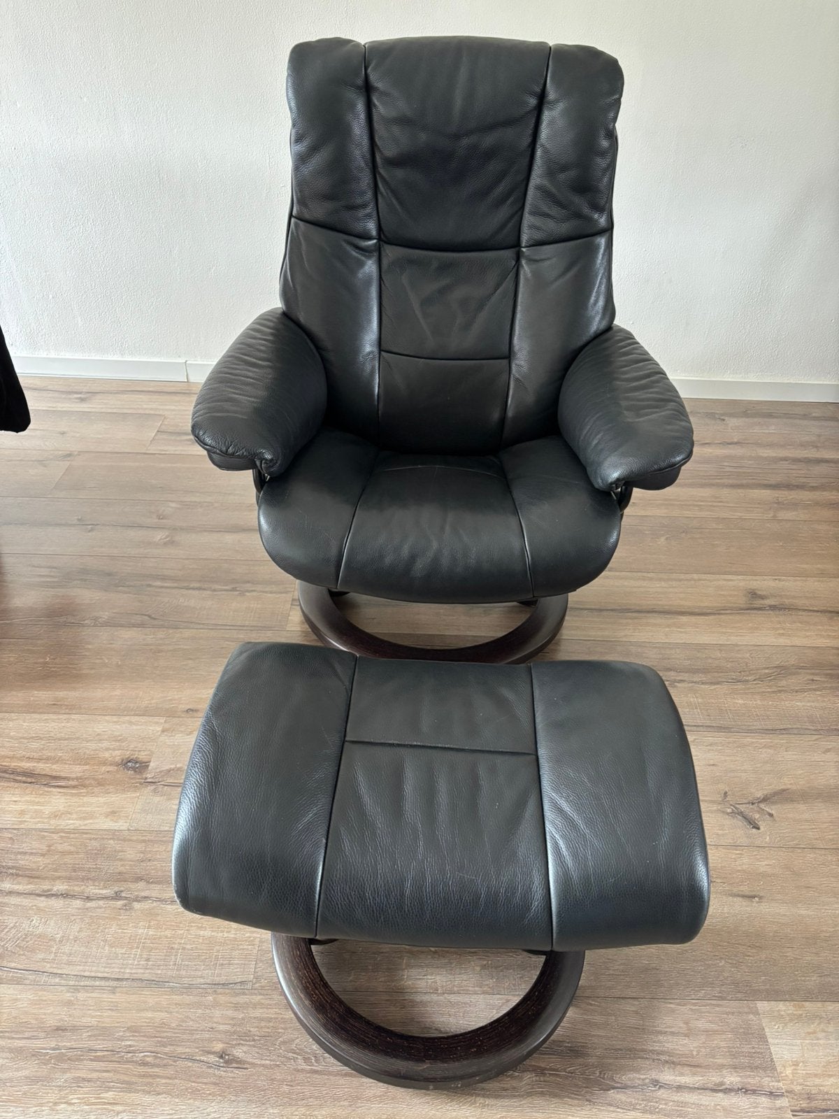 Stressless relaxfauteuil  maat M met hocker, Ophalen, Zo goed als nieuw, 75 tot 100 cm, Leer