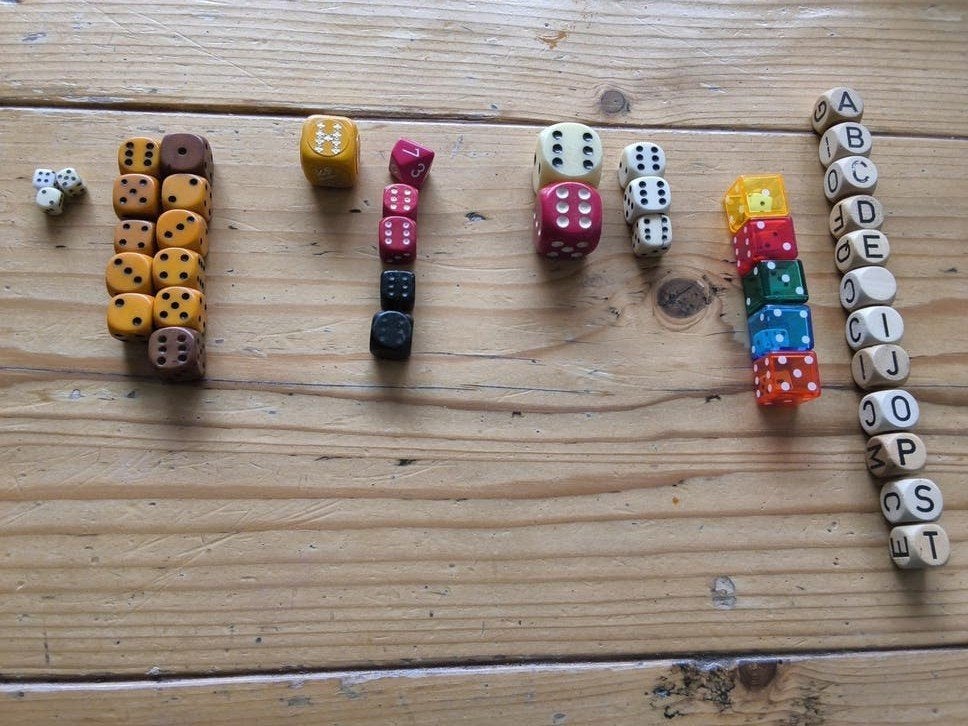Diverse dobbelstenen set voor spellen, Vijf spelers of meer, Ophalen of Verzenden, Gebruikt