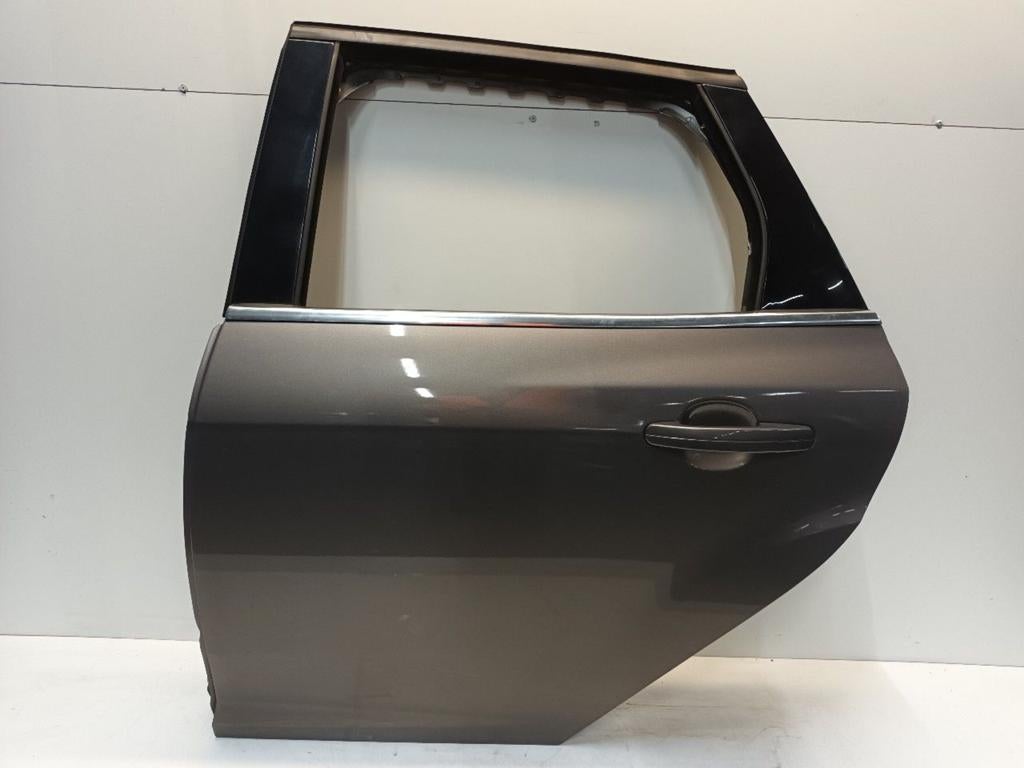 Portier links achter Ford Focus, Auto-onderdelen, Onderdelen@venauto.nl, Van der Ven Autorecycling B.V., Gebruikt, Ettenseweg 76, 4706 PB Roosendaal, The Netherlands