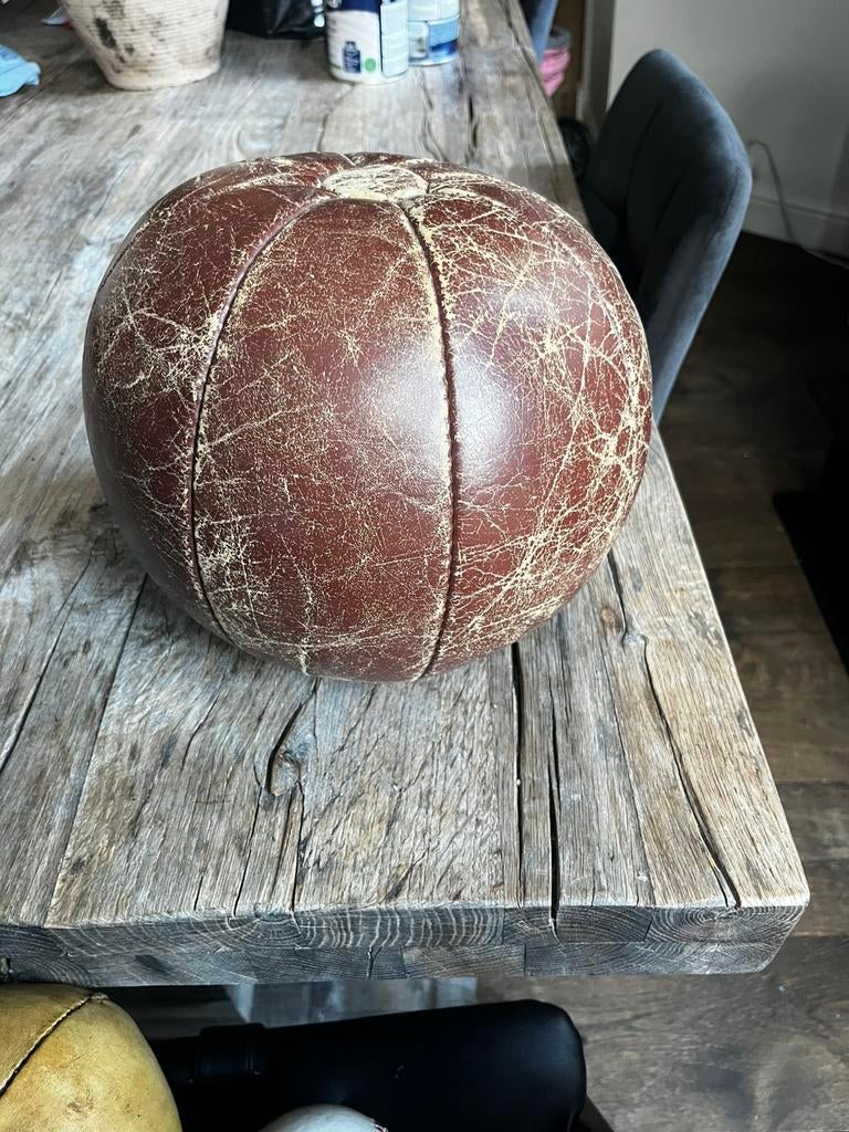 Vintage Leren bal - Decoratief Item, Sport en Fitness, Maat XL, Ophalen of Verzenden, Gebruikt, Bal