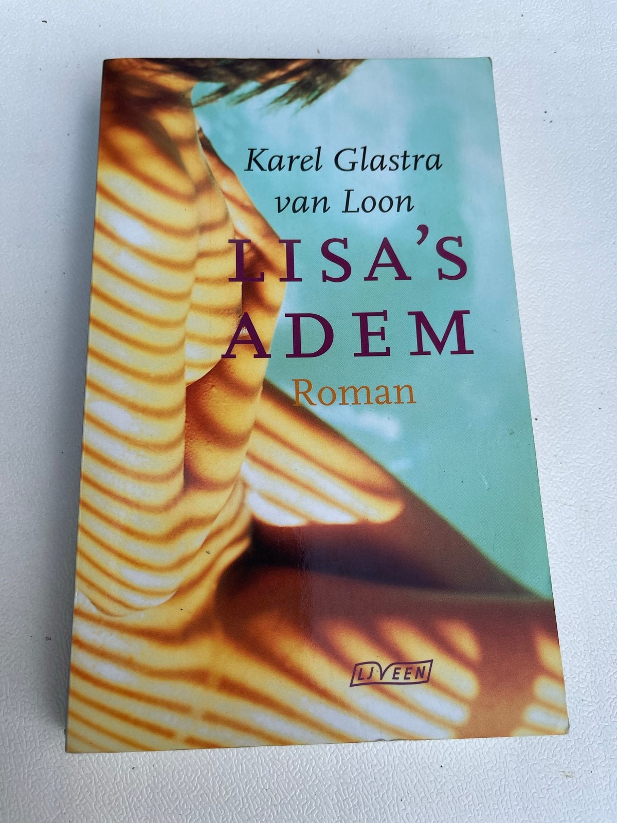 Lisa's Adem - Karel Glastra van Loon Roman, Boeken, Ophalen of Verzenden, Gelezen, Nederland