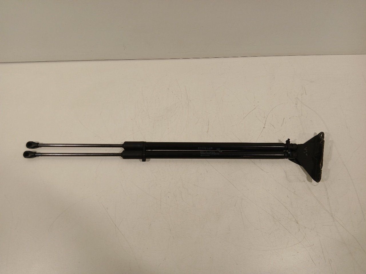 Gasdrukveerset achter Opel Grandland, Onderdelen@venauto.nl, Van der Ven Autorecycling B.V., Gebruikt, Ettenseweg 76, 4706 PB Roosendaal, The Netherlands