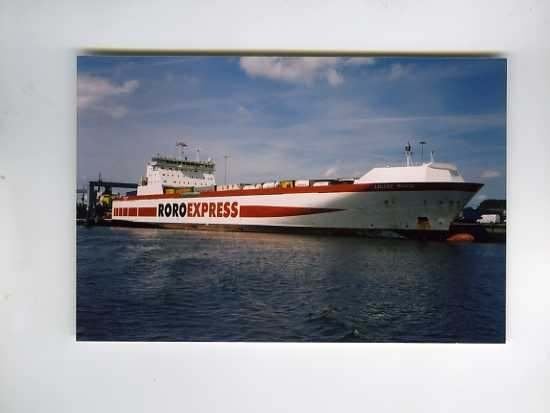 scheepvaart-foto-louise russ, Verzamelen, Scheepvaart, Ophalen of Verzenden, Zo goed als nieuw, Motorboot, Boek of Tijdschrift