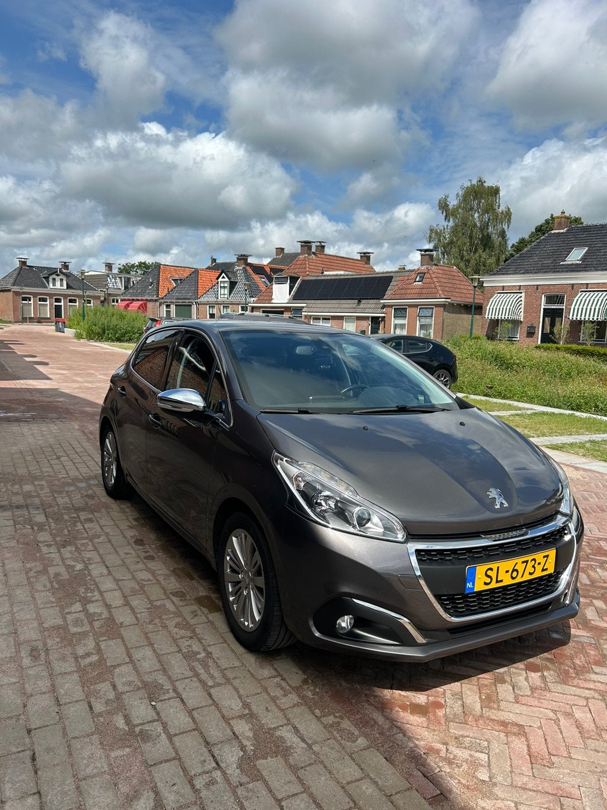 Peugeot 208 1.2 VTI 60KW/82PK 5-D 2018 Grijs