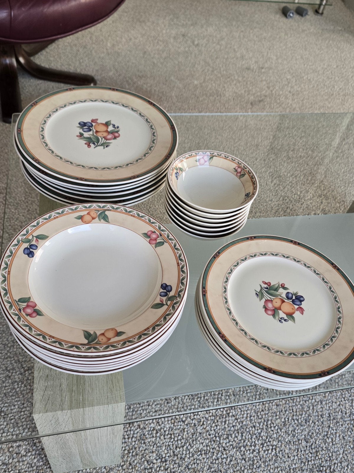 Uitgebreid servies van Heinrich Winterling, Bavaria, Ophalen
