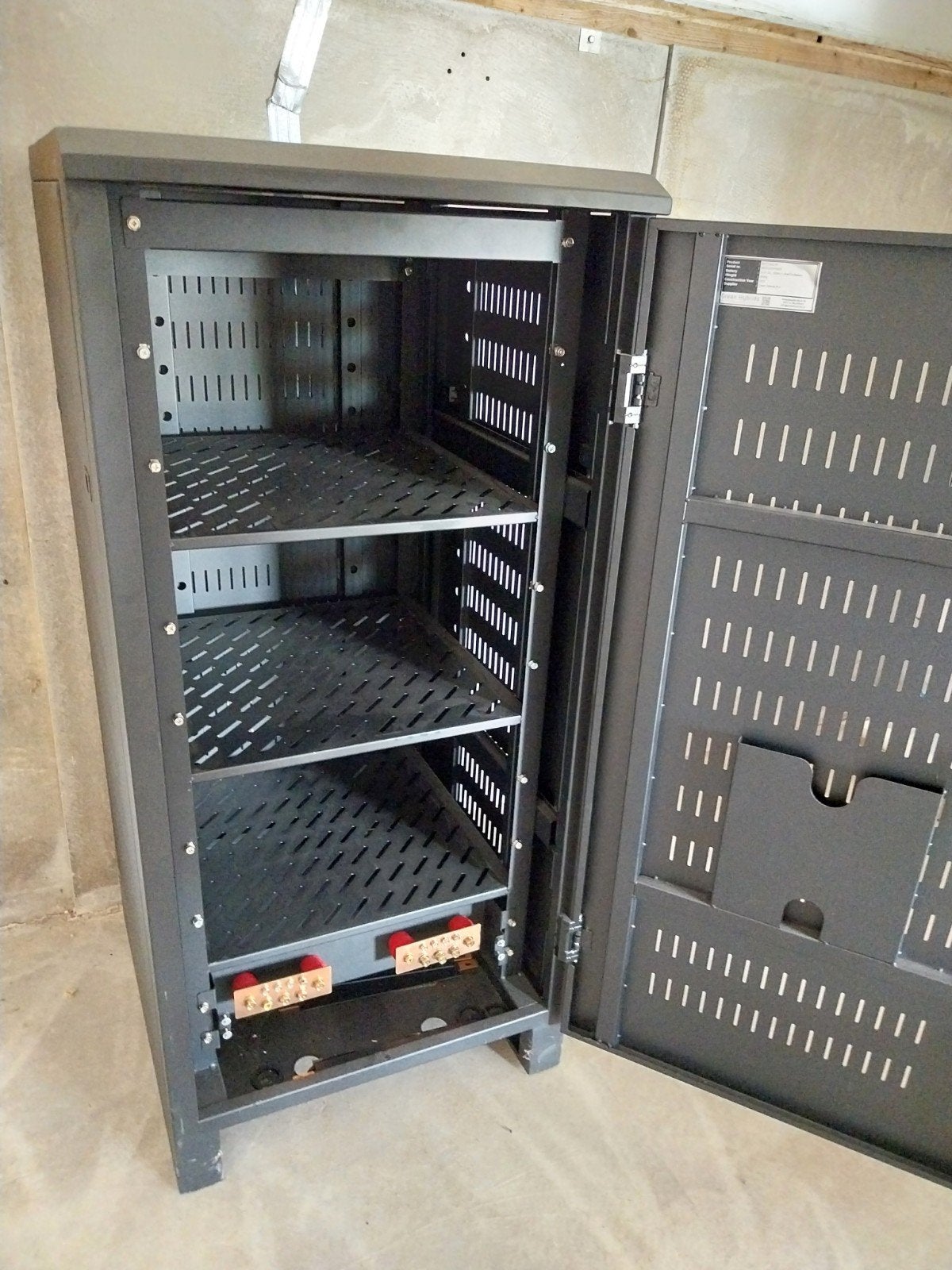 Nieuwe Serverkast / Patchkast met geperforeerde deuren, Ophalen of Verzenden, Nieuw