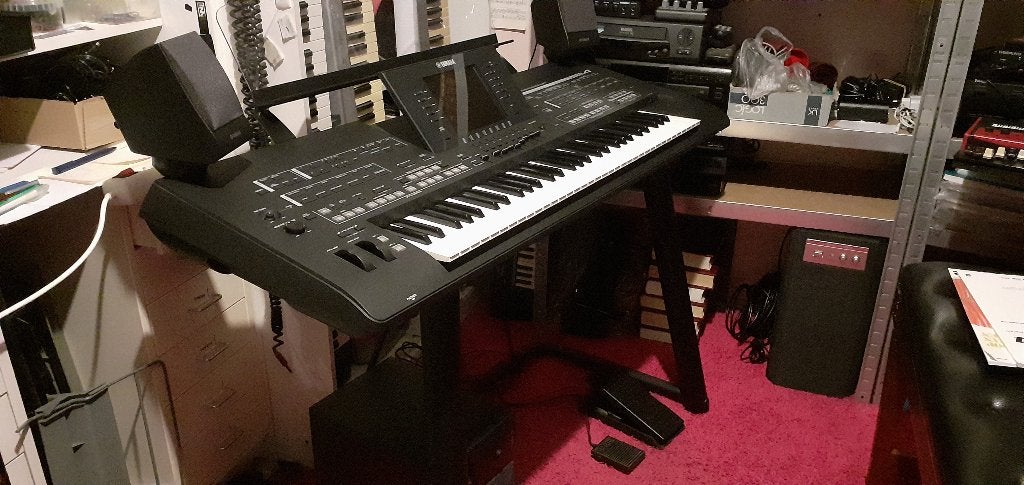 TYROS 4BL XXXL+speakers+standaard+2xpedaal+3xDVD+bankje+hoes, Ophalen, 61 toetsen, Yamaha, Zo goed als nieuw