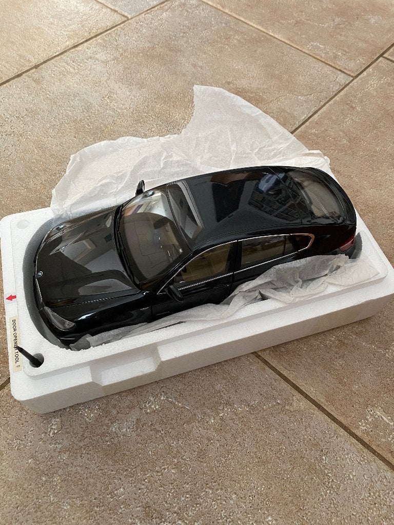 Kyosho BMW X6 xDrive 50i 1:18 nieuwstaat met ovp!, Hobby en Vrije tijd, Modelauto's | 1:18, Ophalen of Verzenden, Nieuw, Auto