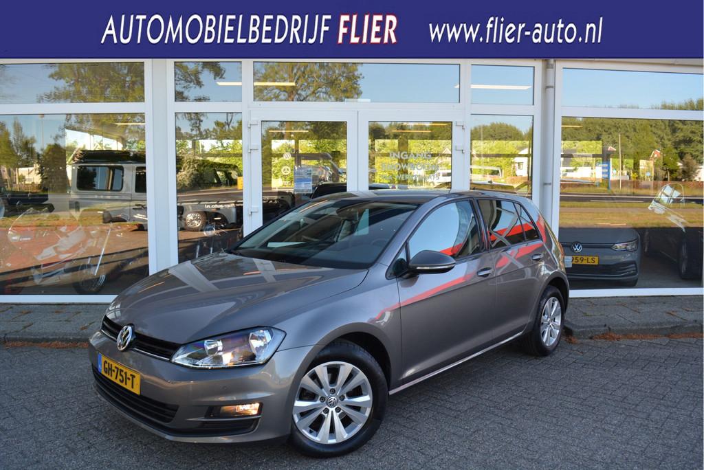 Volkswagen Golf 1.2 TSI Comfortline Executive | PDC V+A | Cl, Voorwielaandrijving, Euro 5, Stof, Gebruikt