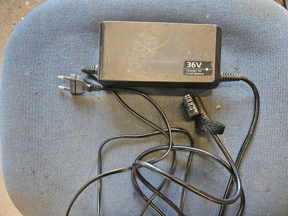 Gazelle panasonic oplader snellader 3a, Ophalen of Verzenden, Gebruikt
