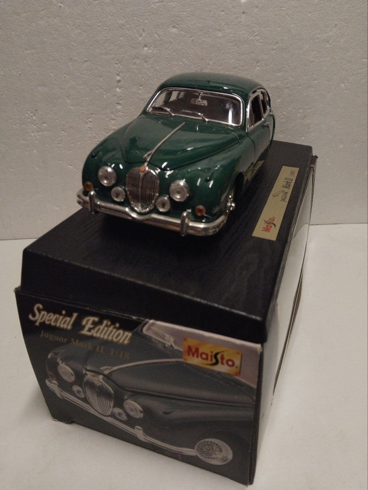 Jaguar Mark II groen 1959 Maisto Special metal 1:18 KRD, Ophalen of Verzenden, Zo goed als nieuw, Auto, Maisto