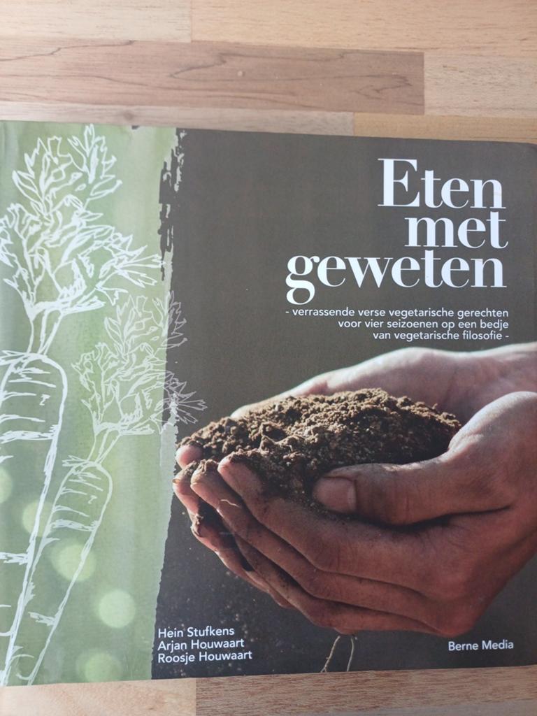 Hein Stufkens - Eten met geweten, Ophalen of Verzenden, Zo goed als nieuw, Hein Stufkens; Roosje Houwaart; Arjan Houwaart