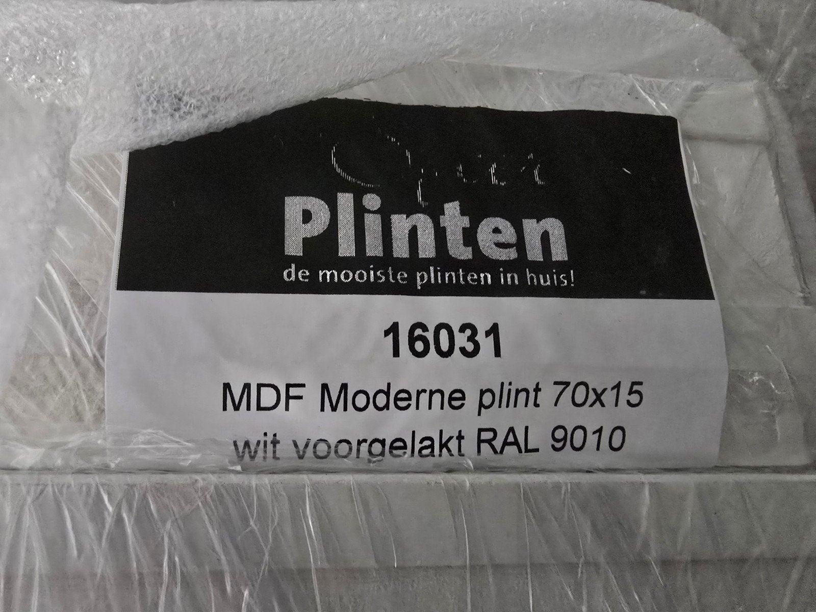 25x MDF Moderne plint 70x15 wit voorgelakt RAL 9010, Ophalen, Nieuw, Mdf, 250 cm of meer
