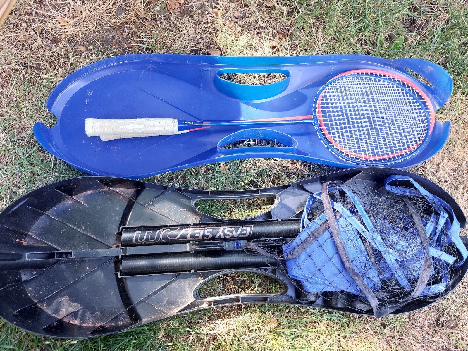 Badmintonset met net voor op de camping, Ophalen