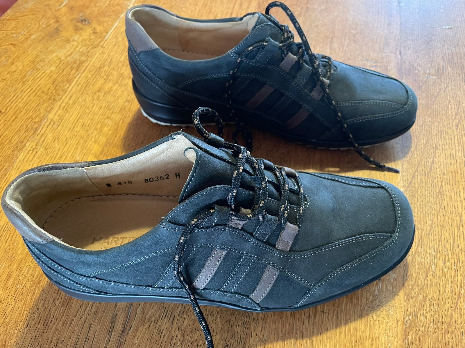 Hartjes sneakers 6 1/2 H, Blauw, Nieuw, Ophalen of Verzenden, Sneakers of Gympen