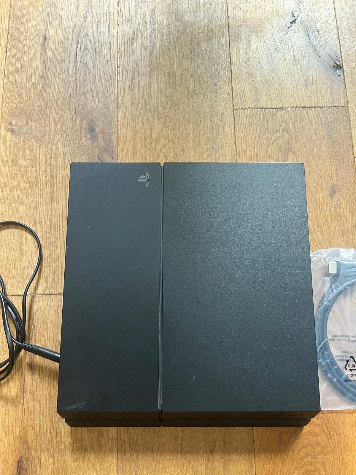 PlayStation 4 Original 1TB met stroomkabel en HDMI-kabel, Gebruikt, Ophalen of Verzenden, Zonder controller, 1 TB