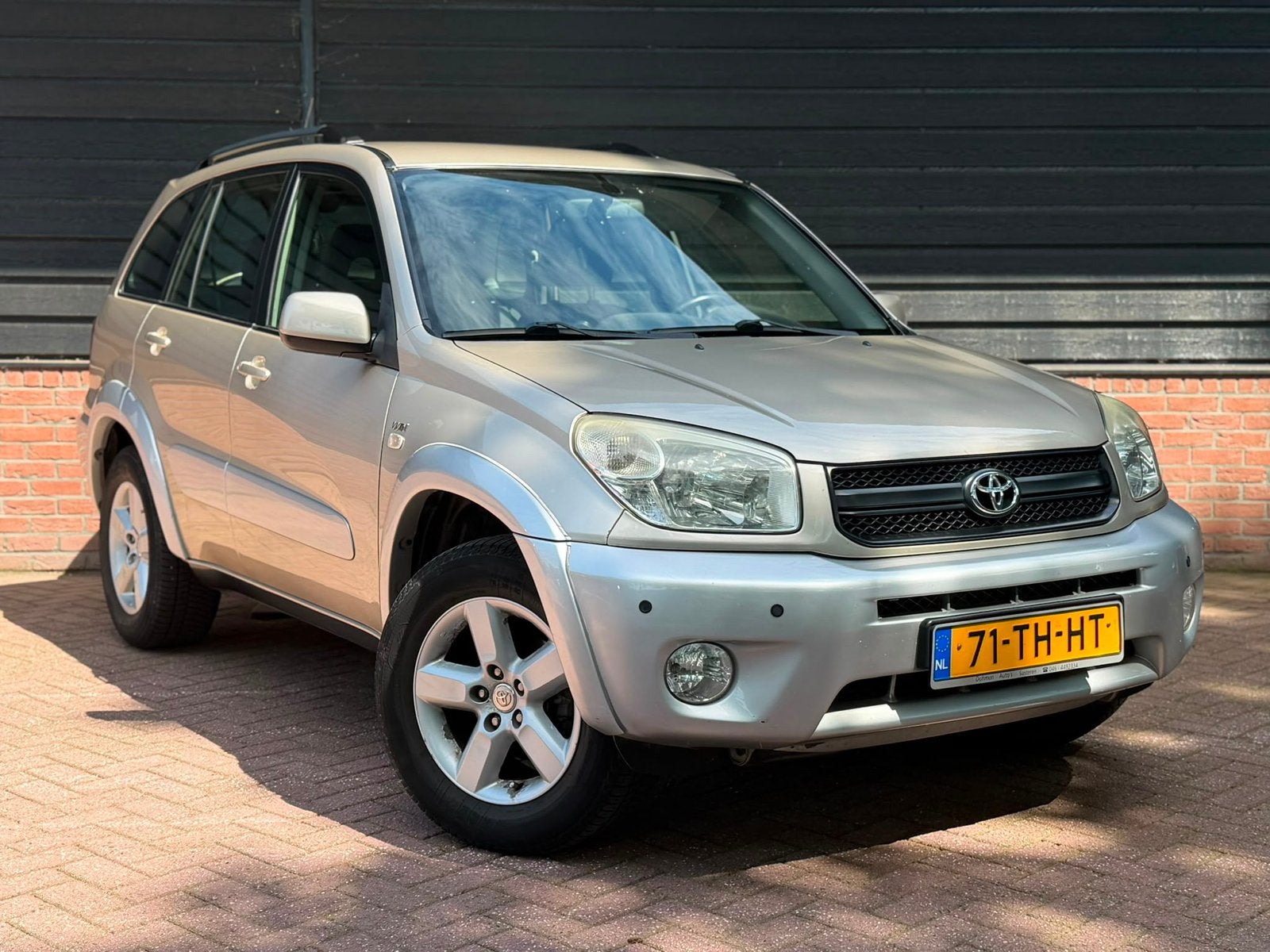 Toyota Rav4 2.0 5DR 4WD 2004 Grijs Sol Clima!! 4x4, Auto's, Parkeersensor, 1998 cc, Stof, 4 cilinders