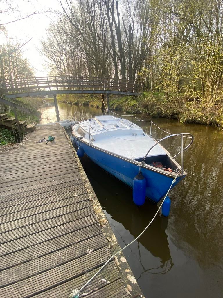 Ex-zeilboot met of zonder buitenboordmotor, Hobby en Vrije tijd, Overige Hobby en Vrije tijd, Ophalen, Gebruikt
