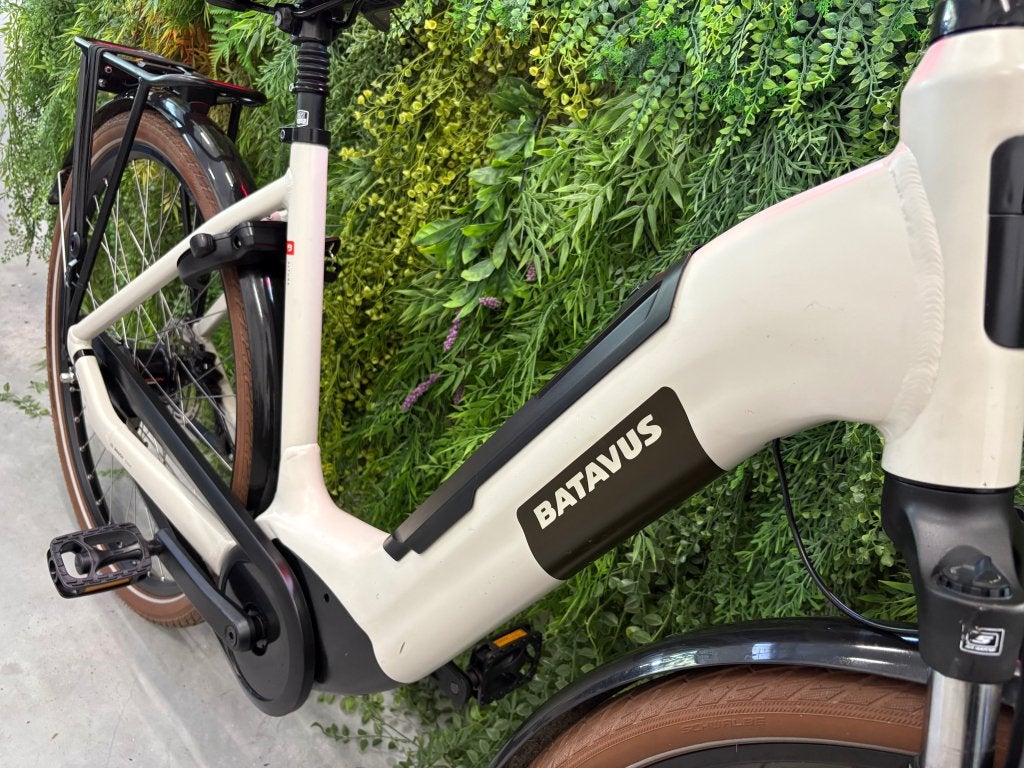 DEMO Batavus Altura | Bosch Smart | 500Wh | 1530km | 51CM, Batavus, Info@accell-group.com, 51 tot 55 cm, 50 km per accu of meer