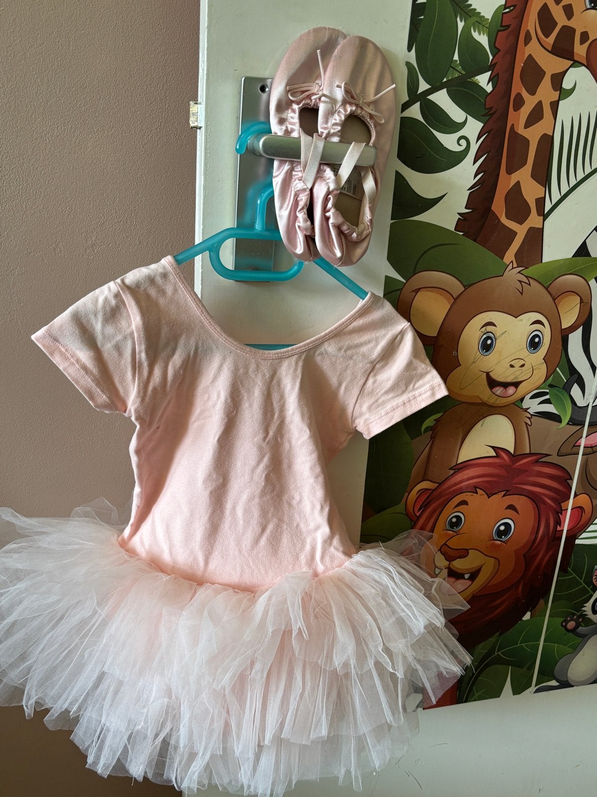 Roze balletpakje met tutu en balletschoentjes, Ophalen, Zo goed als nieuw, Roze, Maat 34 (XS) of kleiner