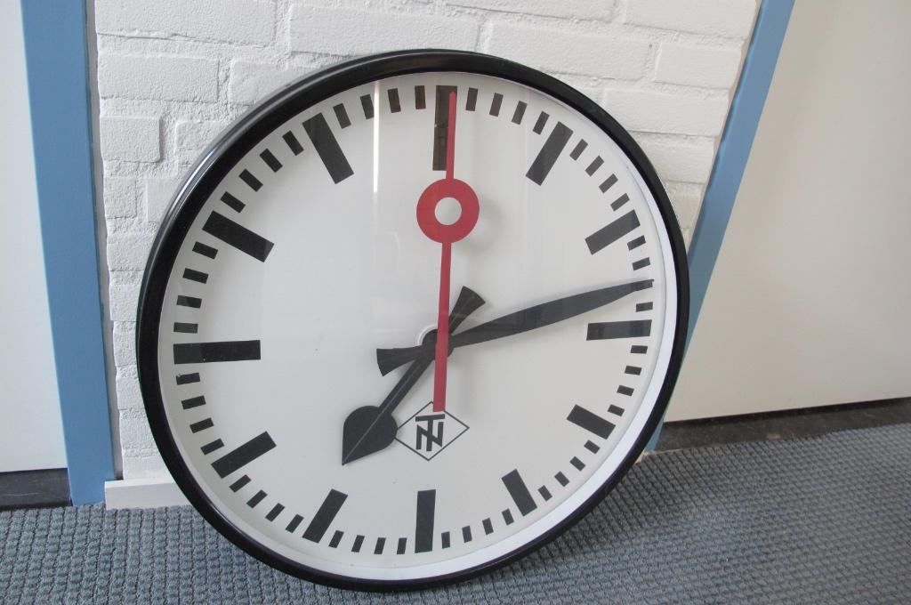 TN stationsklok enkelzijdig, 70cm, Ophalen
