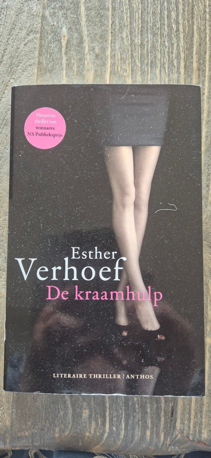 Esther Verhoef - De kraamhulp (Literaire thriller), Ophalen of Verzenden, Zo goed als nieuw, Esther Verhoef