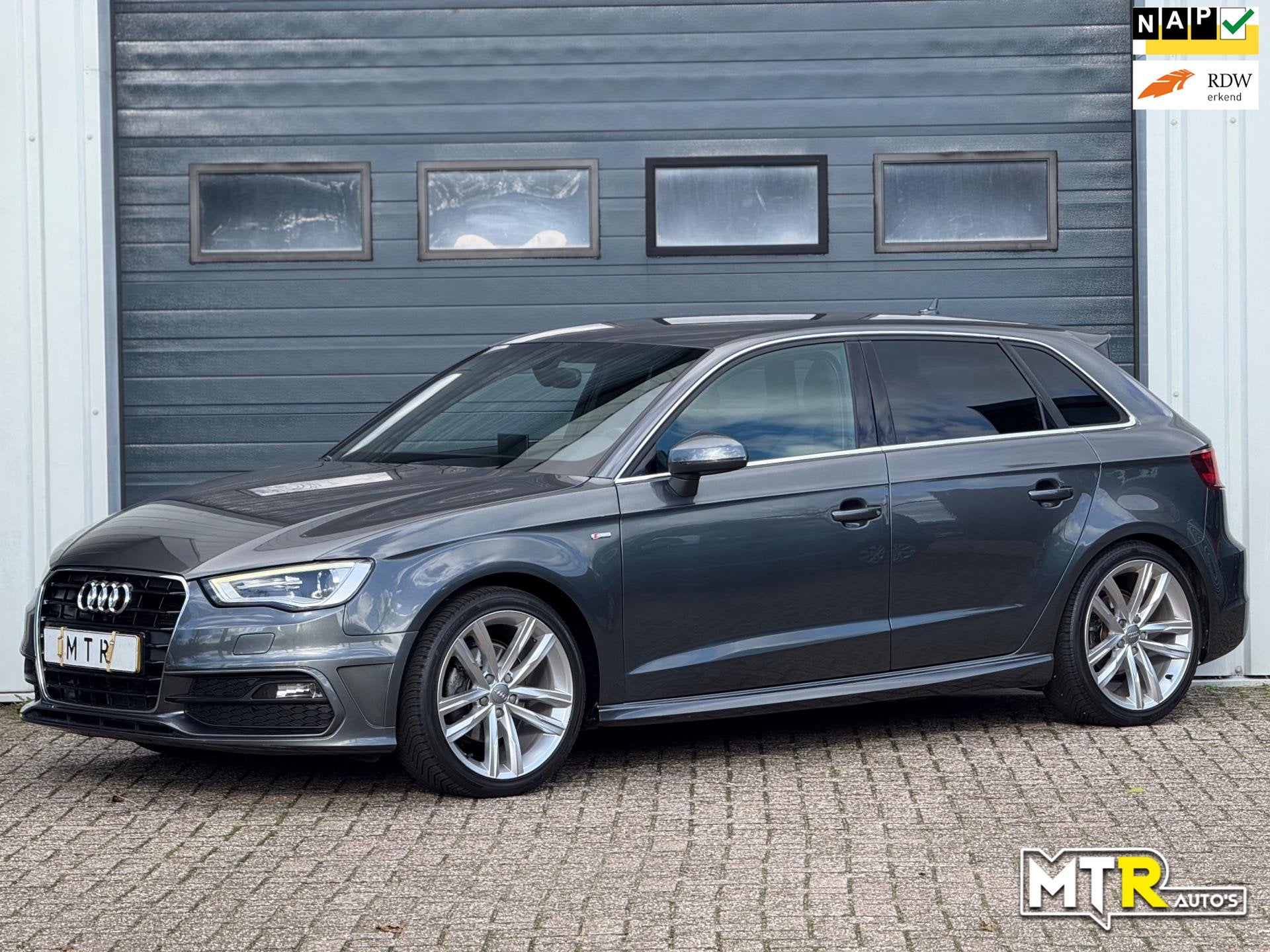 Audi A3 Sportback 1.4 TFSI Ambition Pro Line S NAP|APK, Voorwielaandrijving, Euro 5, Gebruikt, Zwart